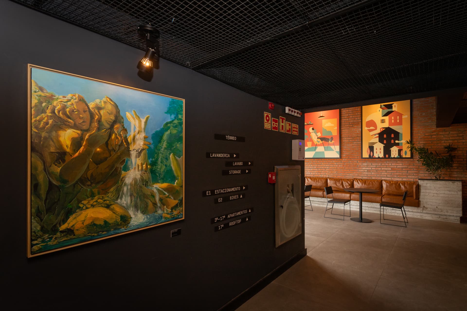 Hall do Canto, no Parque Una, com obras de arte e lounge no térreo